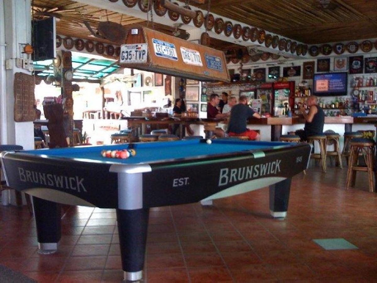 Harleys Hotel Olongapo Kültér fotó